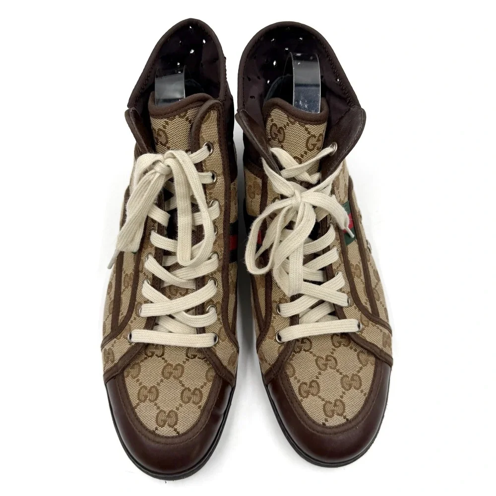Gucci gg supreme
